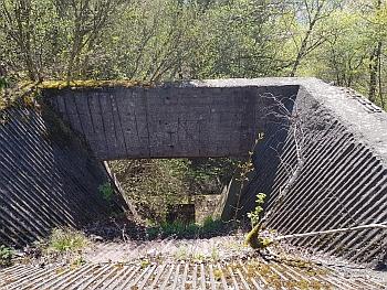 Ehemaliger Einfülltrichter