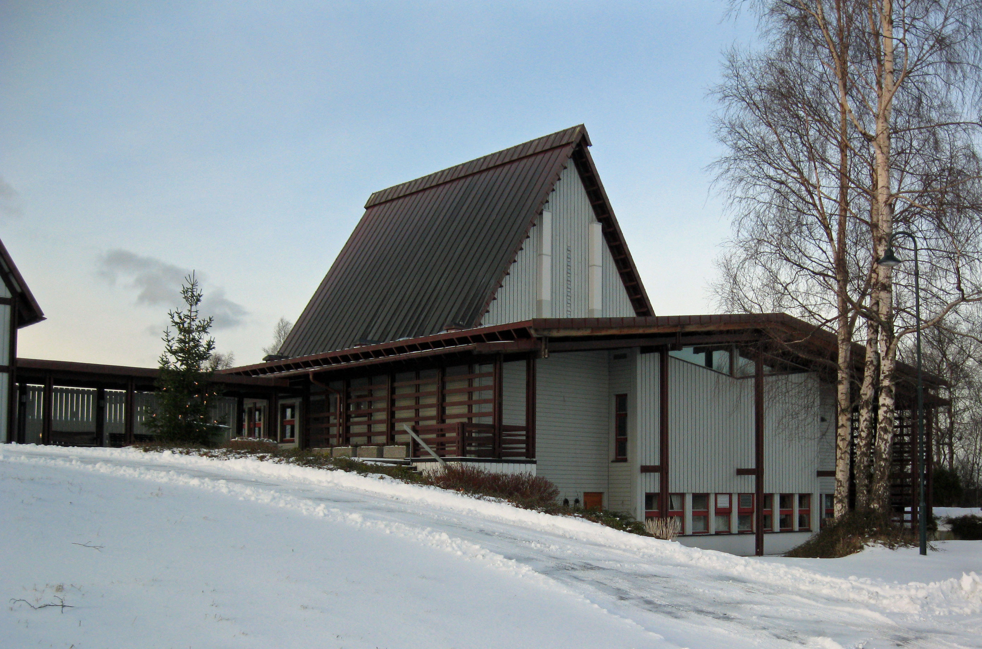 Indre Sula kyrkje - 6037 Eidsnes.jpeg