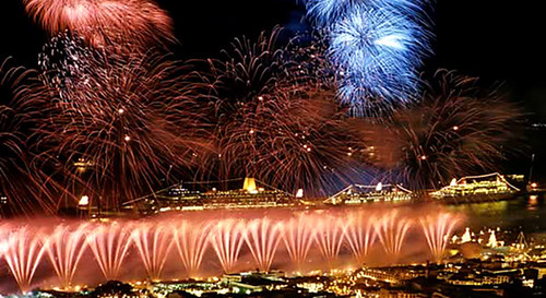 porto ao fundo fogo de artificio