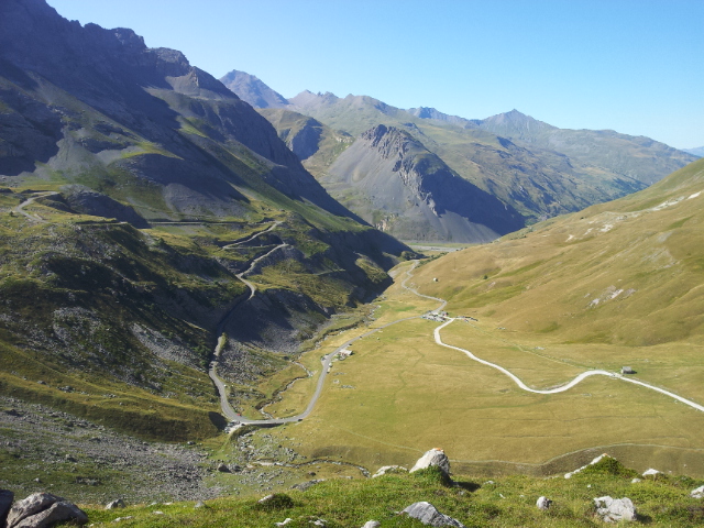 Vue sur Plan Lachat et la route du Galibier