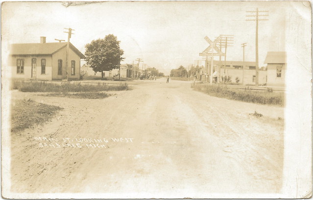 Postcard image courtesy of UpNorth Memories on Flickr https://www.flickr.com/photos/upnorthmemories/