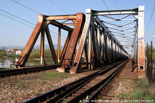 Železnicný most v Trencíne