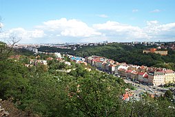 Údolí Motolského potoka je severní částí Prahy 5. Zde možno vidět Košíře a Smíchov, v dálce pak vlevo centrum Prahy, vpravo Radlice.