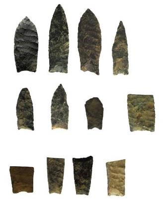 Spear points and point fragments found during twinning of Trans-Canada Highway (© Western Heritage)