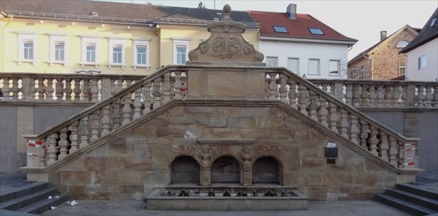 cb85e7f9-422e-4e53-9abb-7c7c9f2c1eab_l.j