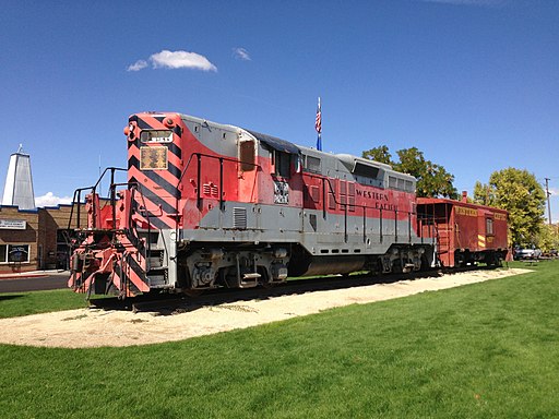 2014-09-26 13 48 31 Western Pacific engine and caboose at Railroad Park in Elko, Nevada