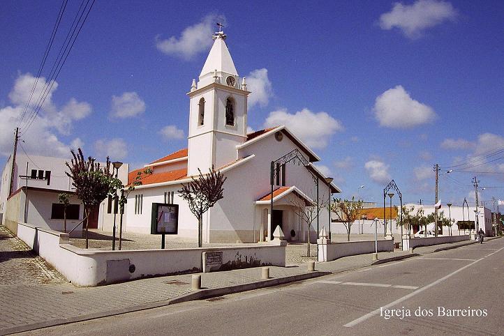 http://www.freguesias.pt/imagens/100901/patrimonio/igrejadosbarreiros.jpg