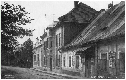 Sokolovna s přilehlou restaurací z r.1926