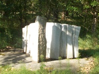 Fruchtbarkeitssymbol und Friedenswächter, Viktor Bisquolm