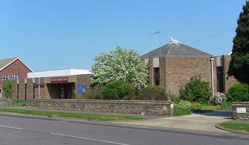 File:Parkside Evangelical Church, Littlehampton.JPG