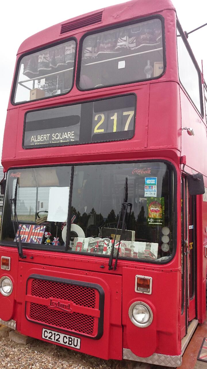 Gc5x0mr Le Bus Anglais Traditional Cache In Centre Val De Loire France Created By Ducatcorse