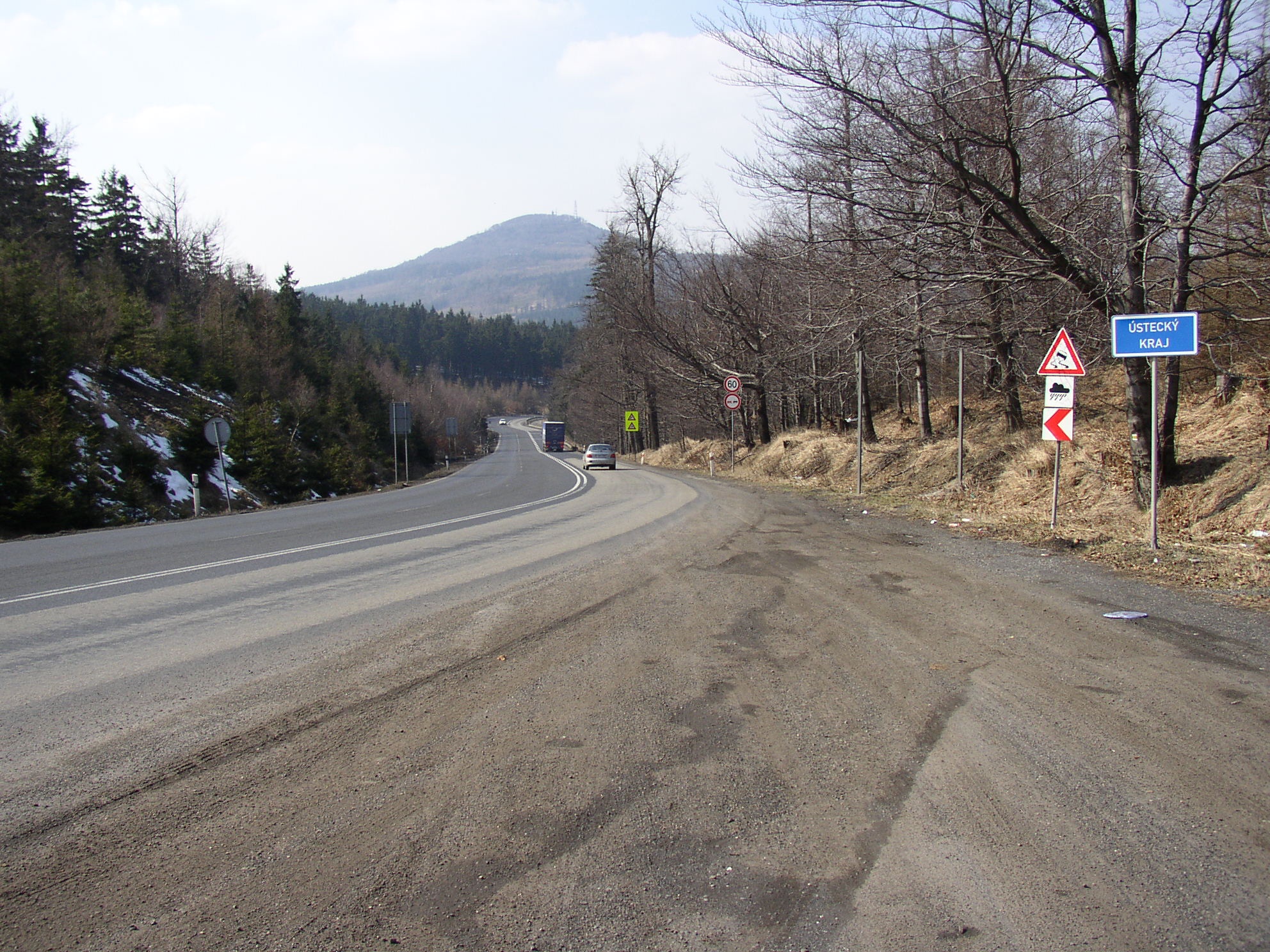 Stožecké sedlo, v pozadí Jedlová