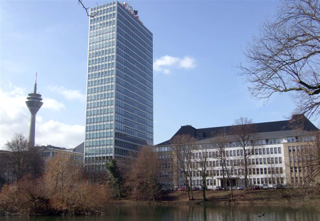 Abb. 6: Die früheren Mannesmann-, heutigen Vodafone-Gebäude