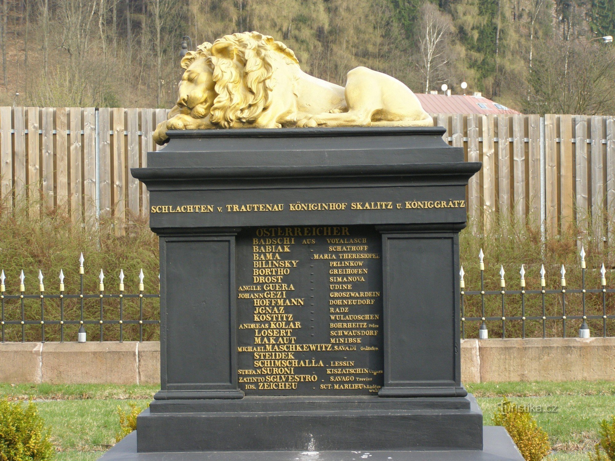 Trutnov - Poříčí - vojenský hřbitov bitvy r. 1866 | Obec Mokre