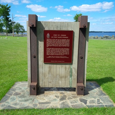 Historic plaque for Fort St. Pierre (© Parks Canada)