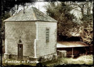 Fiacre couvert. dans Fontaine de dévotion Guilers-oratoire-st-Fiacre-300x215
