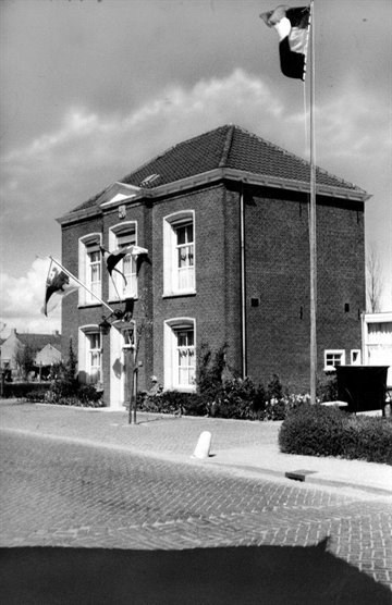 Gemeentehuis Vleuten voor de uitbreiding van 1966