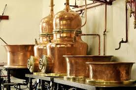 Cuve à sirop et alambics - Photo de Distillerie Combier, Saumur ...