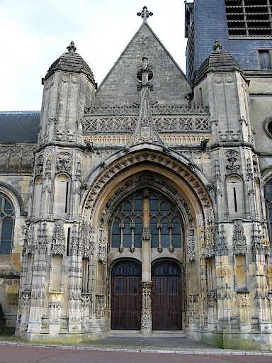 St Pierre de Montdidier