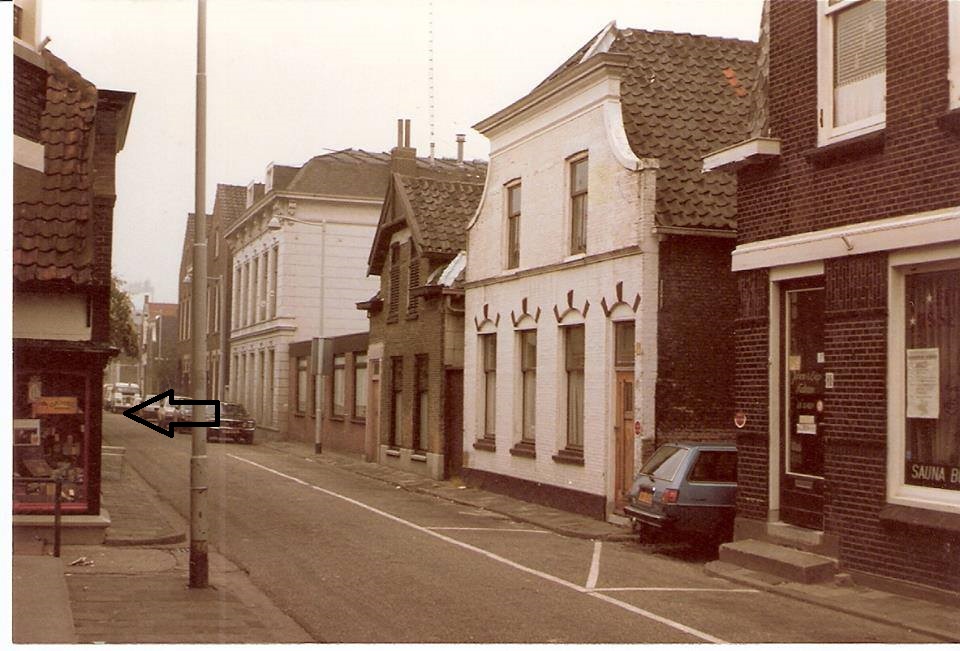 GC5FE6C Oud Ijsselmonde door de jaren heen (Multicache) in Zuid