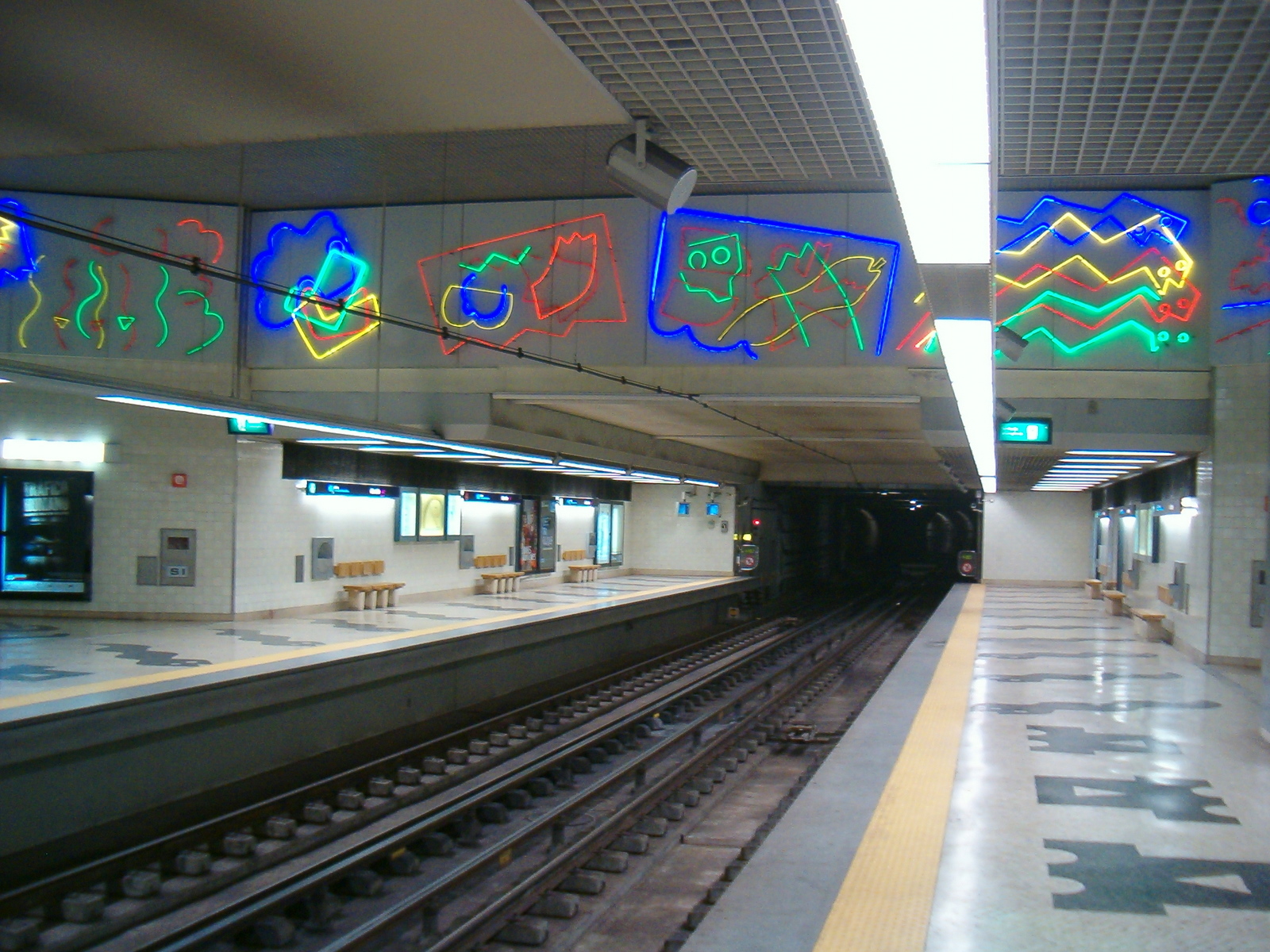 Metro-Carnide1