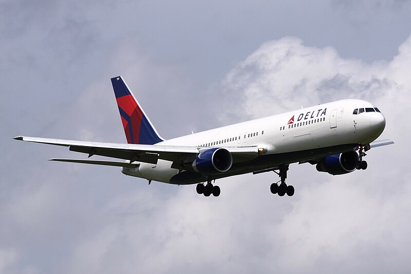 File:Delta B767-300(N199DN) (3887226088).jpg