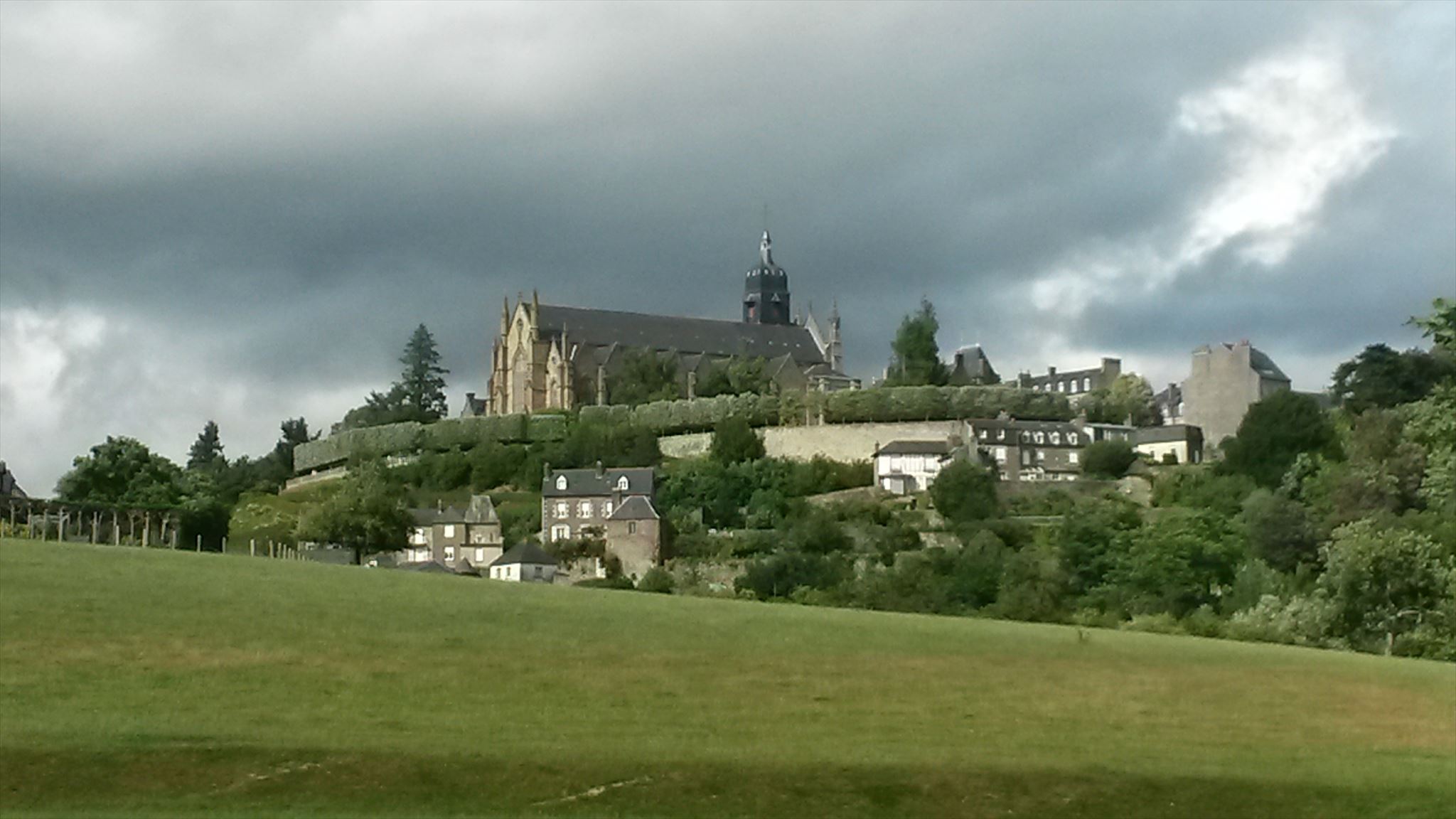 Vue sur St Léonard