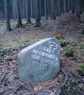 Pomnik hladovejicich ptaku