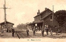Vue générale de la gare, avec le premier bâtiment voyageurs (remplacé en 1909).