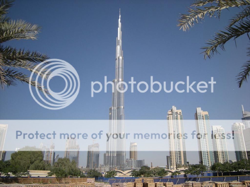  photo Skyline_of_Dubai_with_the_Burj_Khalifa_dominating_zps367ab8ed.jpg