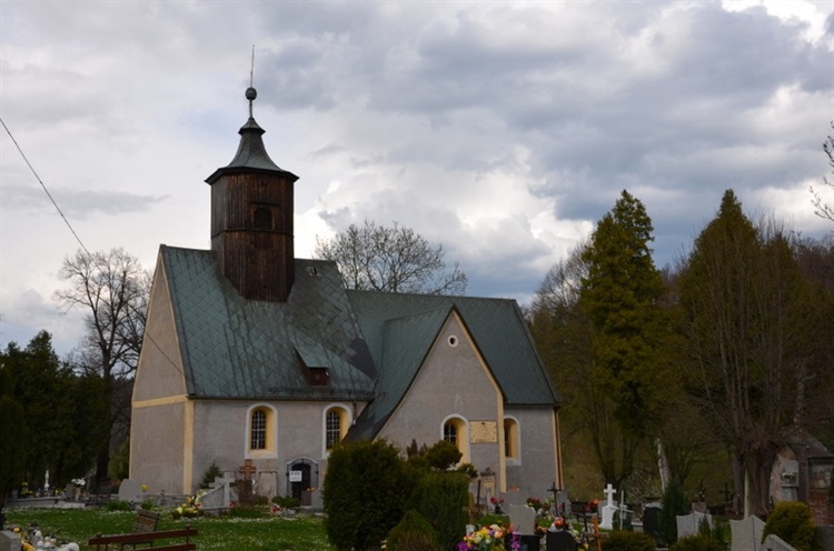 Barcinek - Kościół św. Michała Archanioła z XIV w. - WWAT