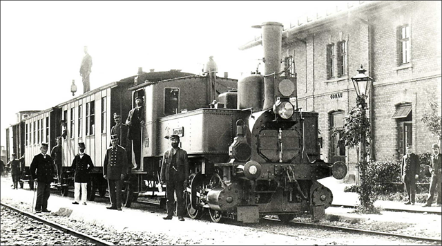 Lokomotiva 931 Starnau na oderském nádraží okolo roku 1900 (foto: archiv F. Macka).