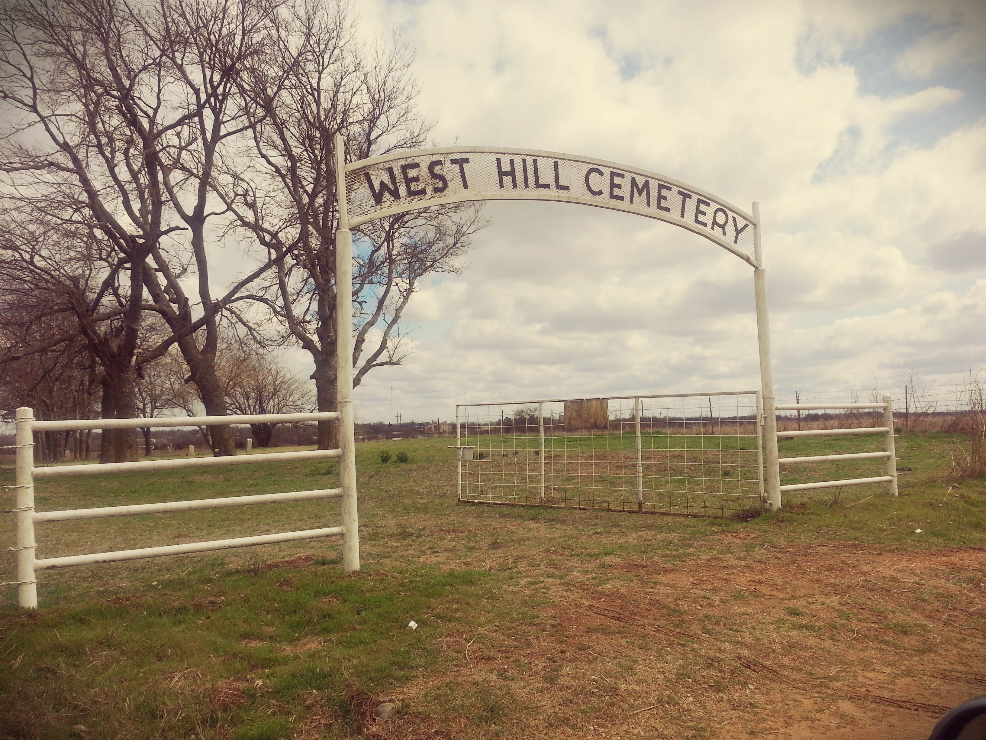 GC5PPPW Rest in Peace in West Hill Cemetery Roff (Traditional Cache