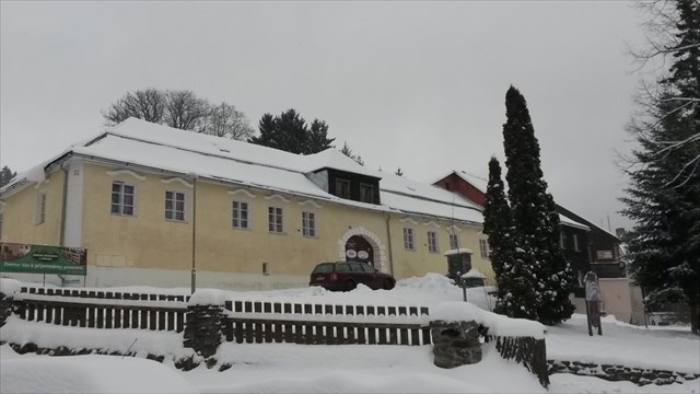 Zámek v zimě Zámek v zimě