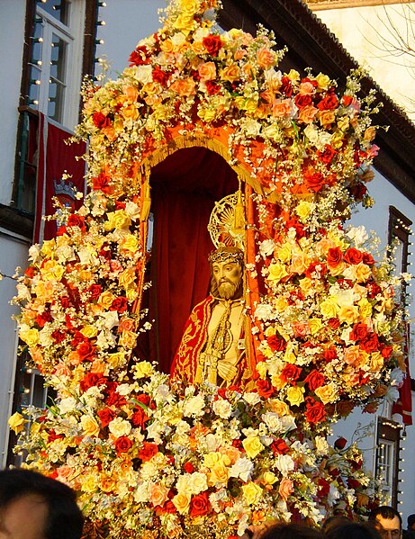 Ficheiro:Santo cristo v porto 2008.JPG