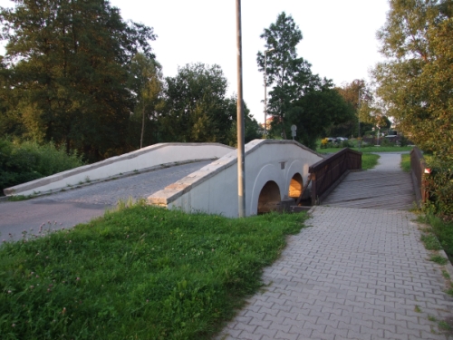 Lávka Lávka