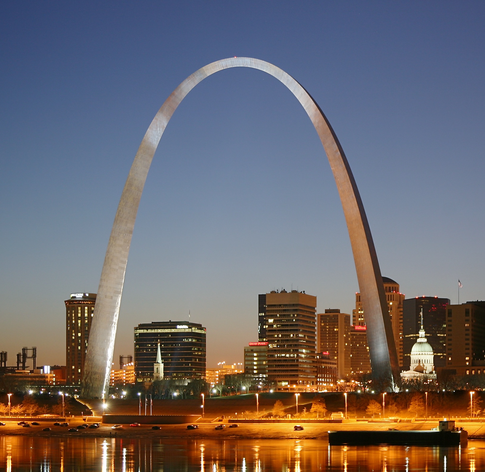 http://upload.wikimedia.org/wikipedia/commons/0/00/St_Louis_night_expblend_cropped.jpg