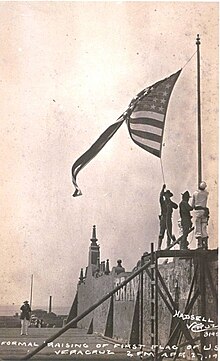 https://upload.wikimedia.org/wikipedia/commons/thumb/d/d3/1914_Occupation_of_Veracruz.jpg/220px-1914_Occupation_of_Veracruz.jpg