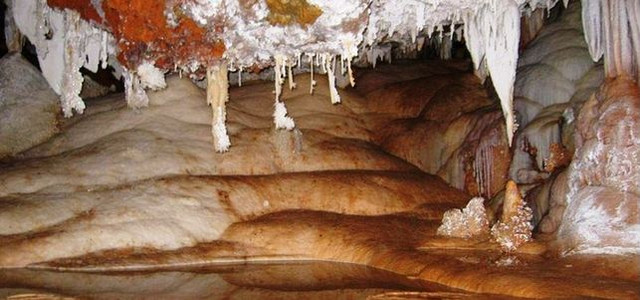 Cueva-del-Castanar-EDIIMA20150413-0931-19