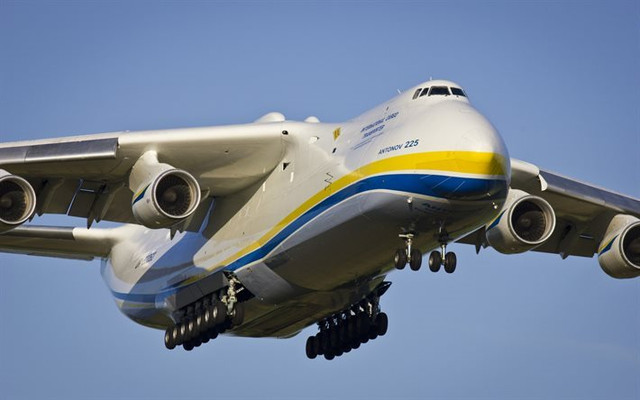 thumb2-an-225-cargo-aircraft-largest-aircraft-ukraine-ukrainian-aircraft