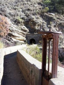 Acequia/Sendero