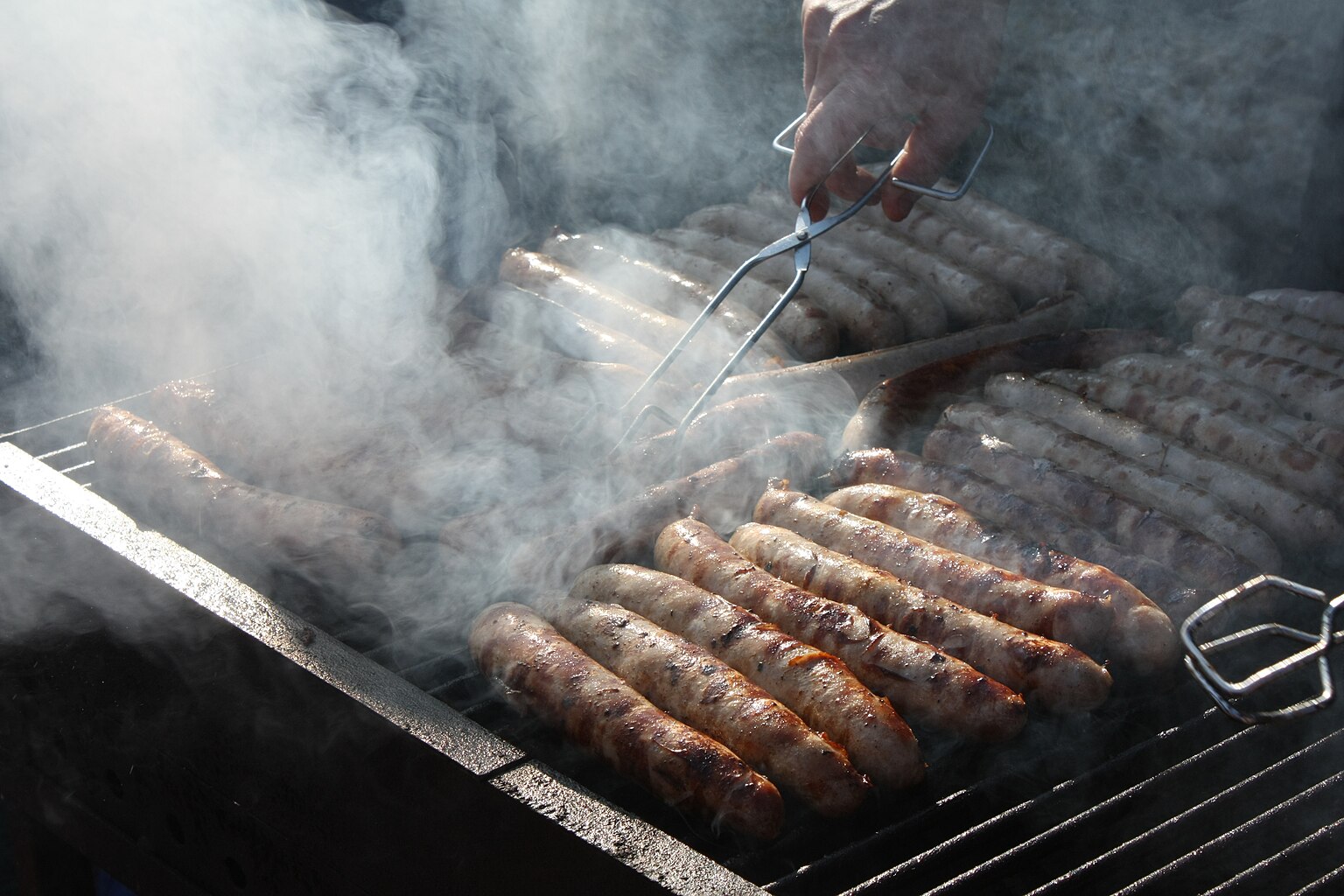 Thüringer Roster auf dem Grill