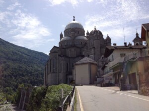 basilica dal versante svizzero